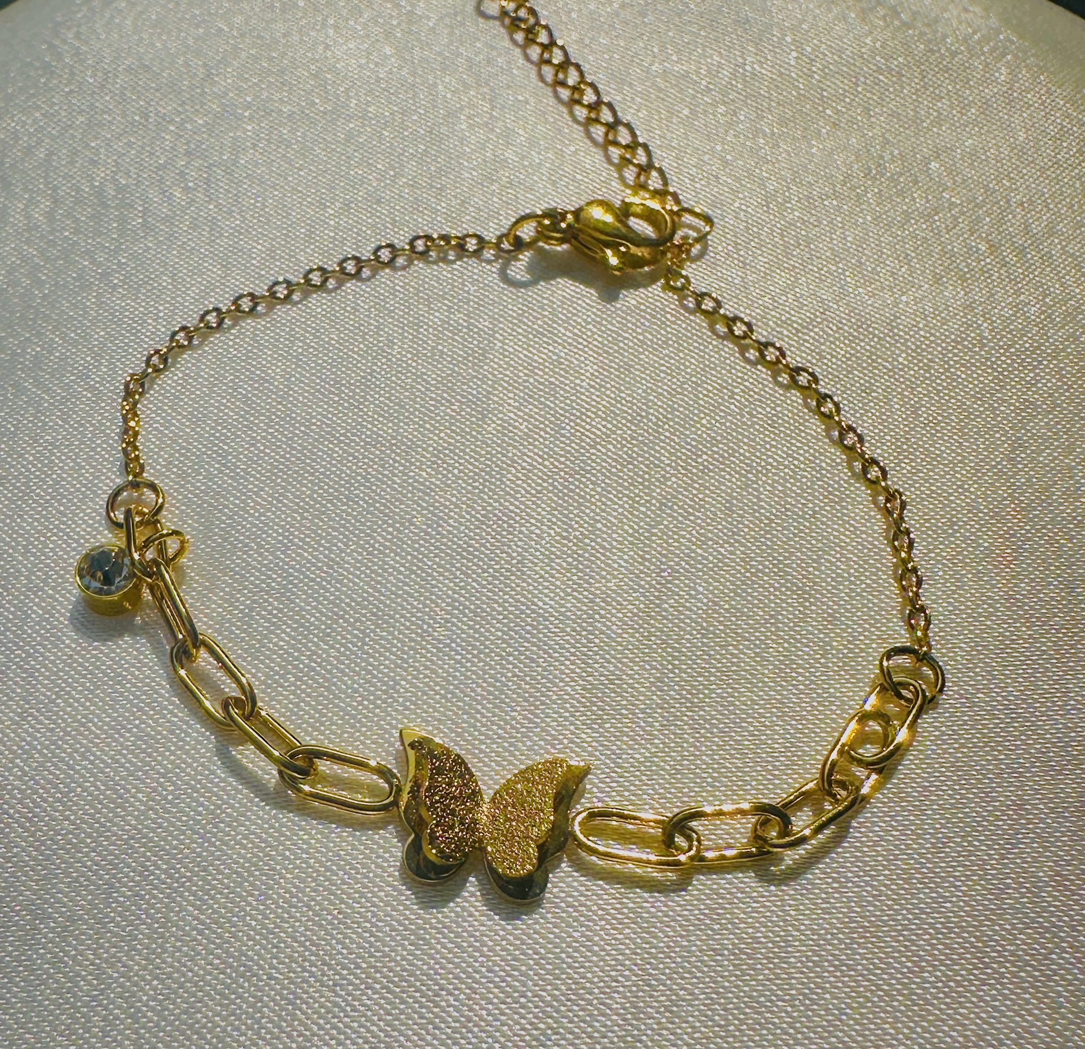 Butterfly luxe bracelet — product photo 1 of 2