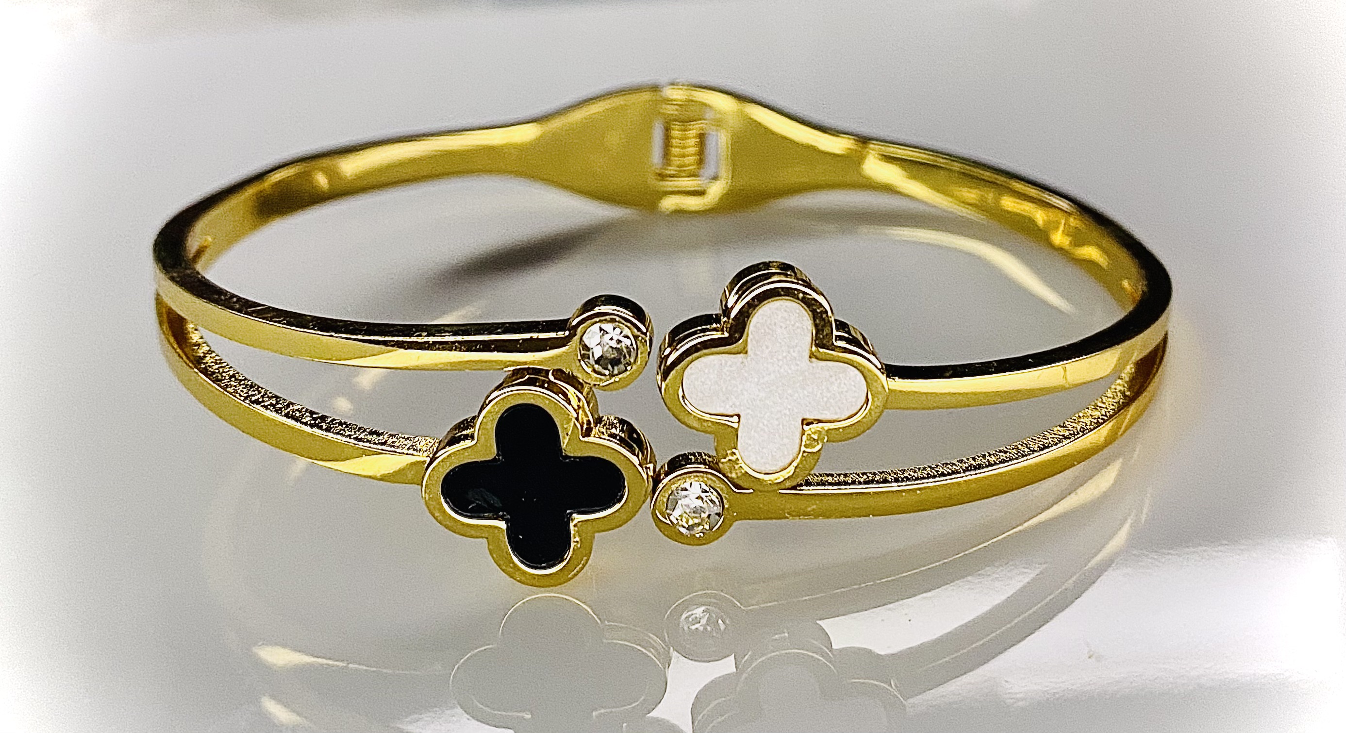 Twin Clover Cuff — product photo 1 of 2