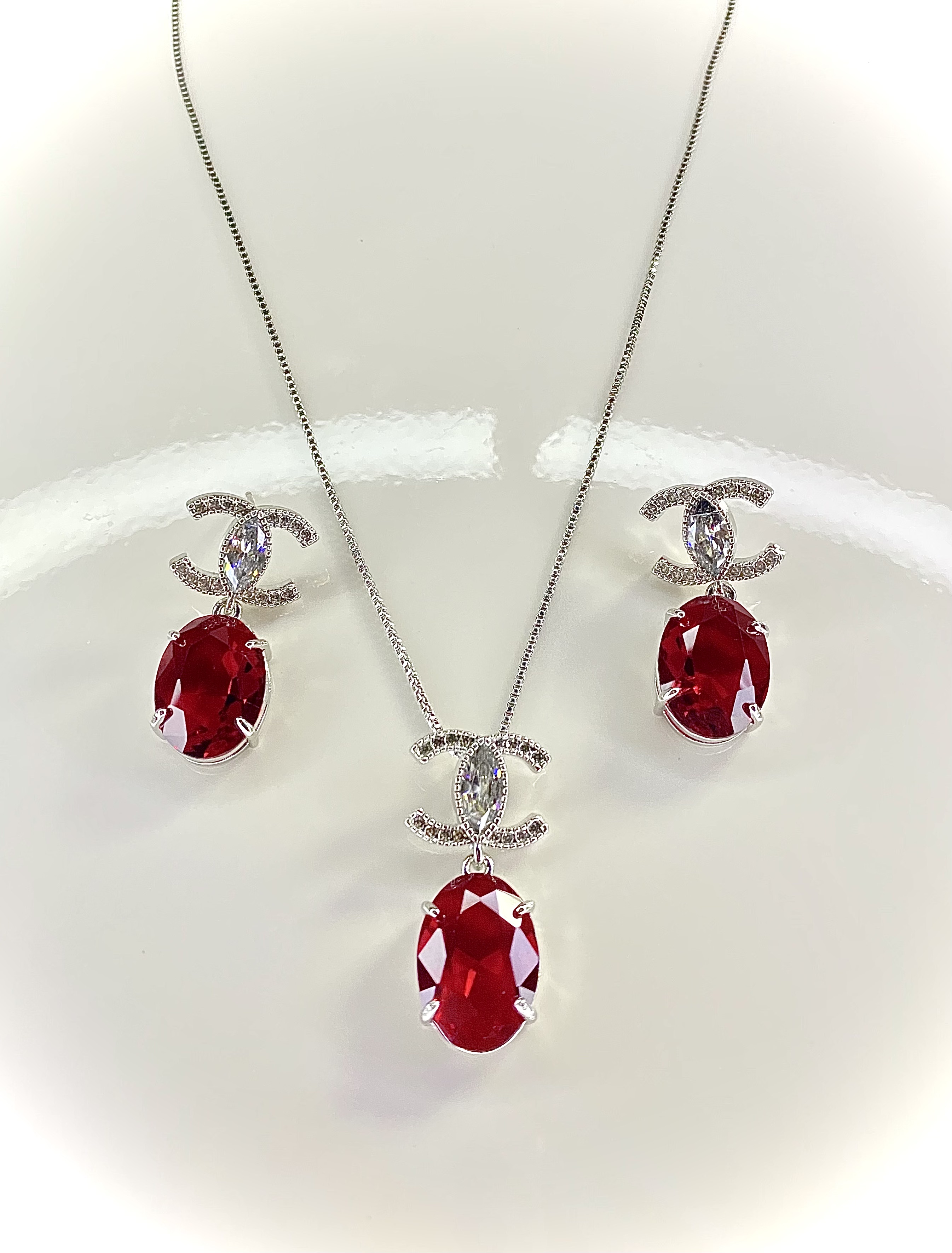 Ivy Jewelry Set — product photo 1 of 2
