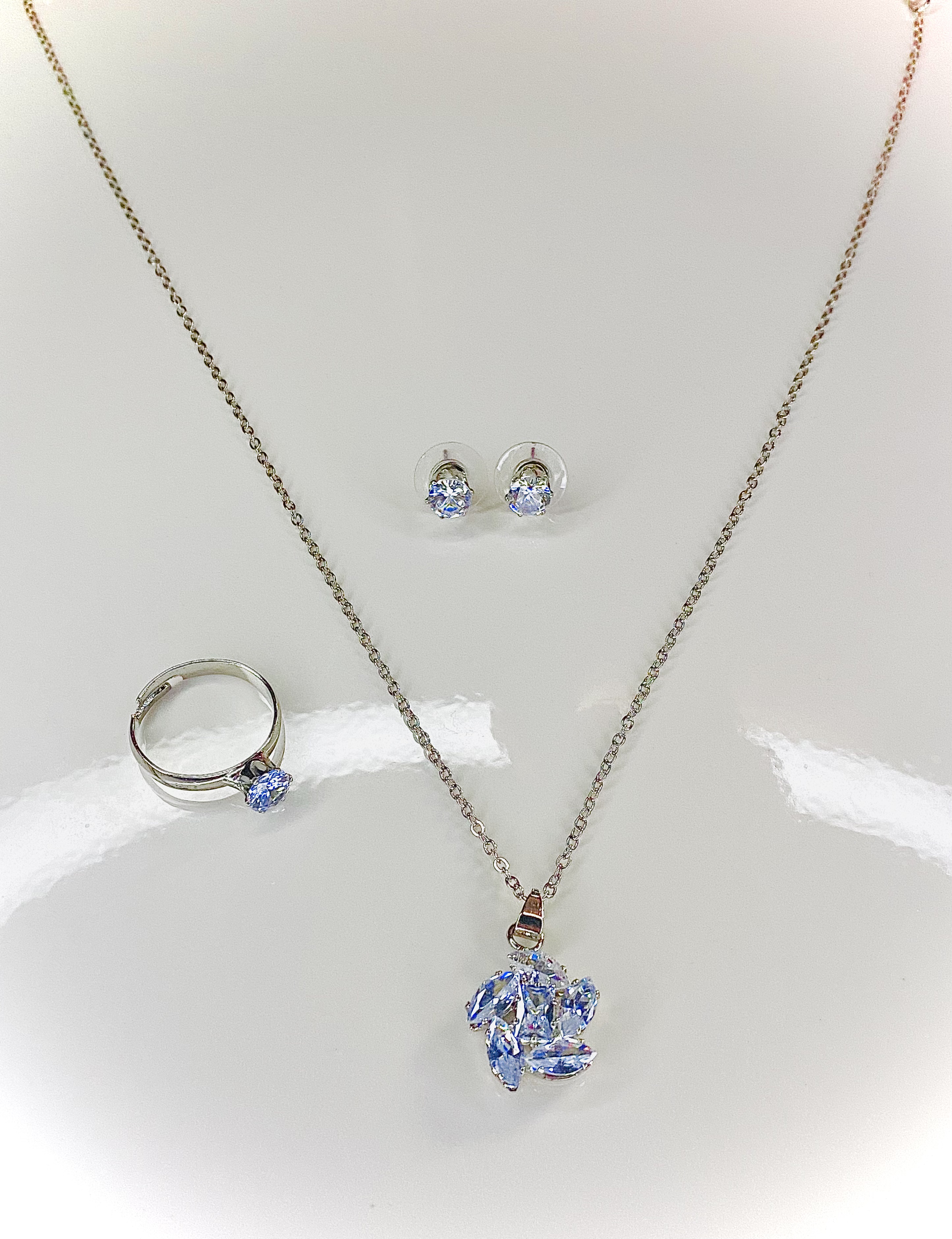 Tiny Gem Blossom — product photo 1 of 1
